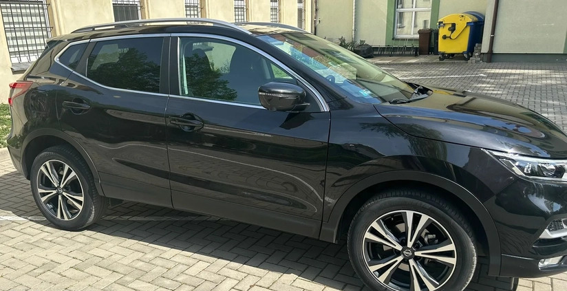 Nissan Qashqai cena 66500 przebieg: 32924, rok produkcji 2017 z Prudnik małe 254